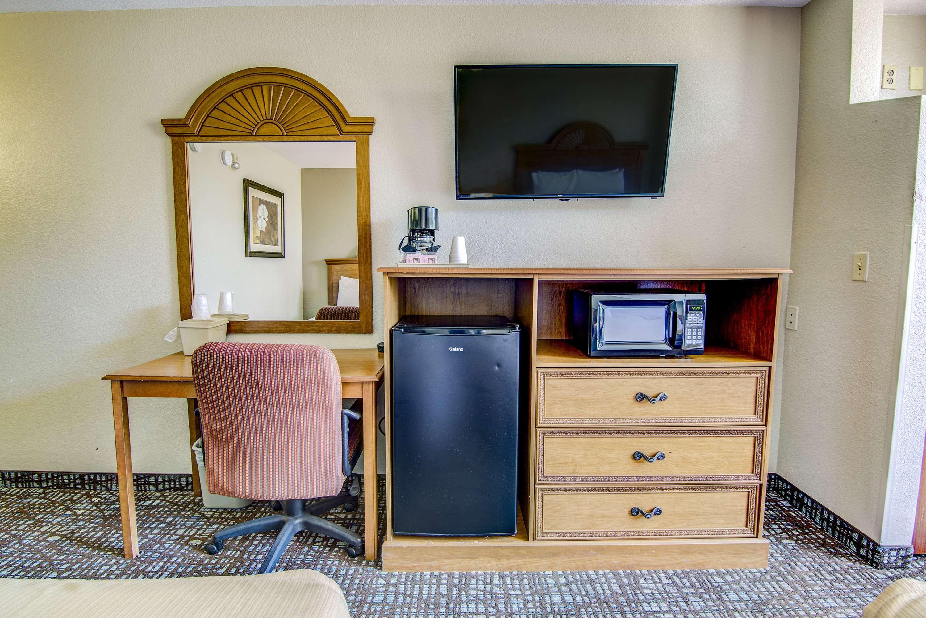 Surestay By Western Hotel 3*