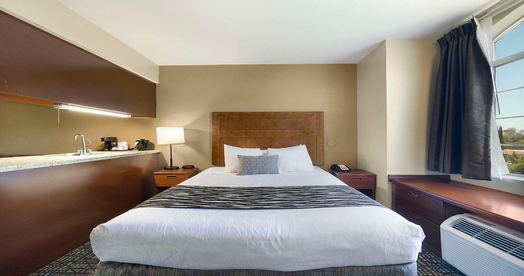 Surestay By Western Hotel 3*
